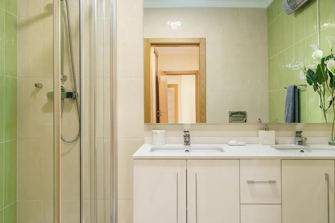 Carteira, 2 Bedrooms By Vilamoura Sun Quarteira Apartment