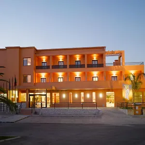 Sol Hotell
